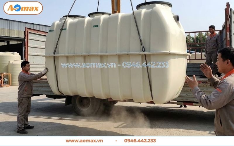 Vận chuyển an toàn bể tự hoại Composite 3m3 đến công trình