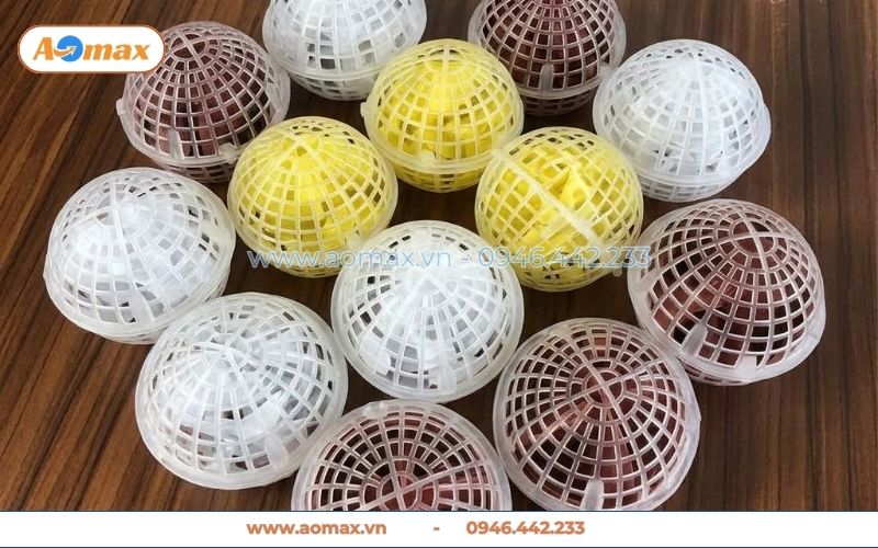 Giá thể vi sinh dạng cầu D100 chịu nhiệt độ 50 đến 80 độ C.