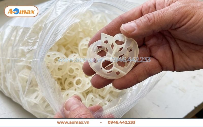 Giá thể vi sinh dạng cầu D50 hình trụ màu trắng sản xuất trực tiếp