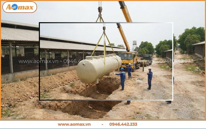 Cẩu hạ bồn module xử lý nước thải chăn nuôi heo tại công trình